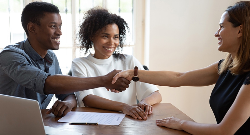 Weighing the difference: Local banks versus national bank